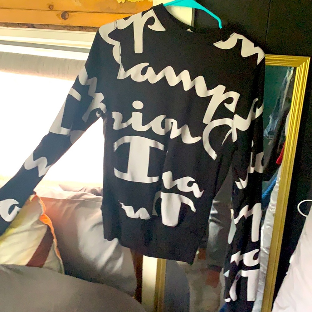 It’s for men and women sweater